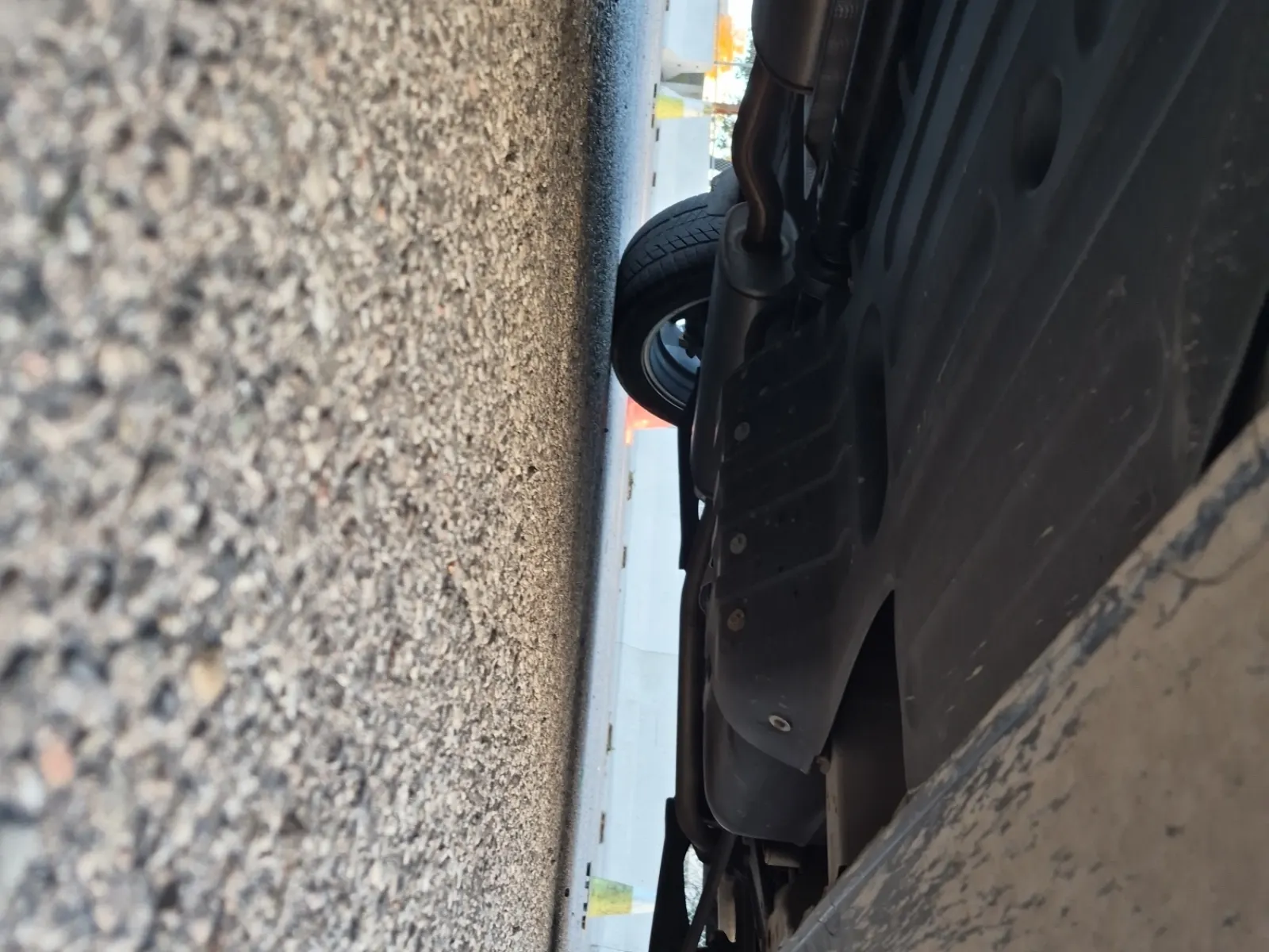 Undercarriage - Driver Photo