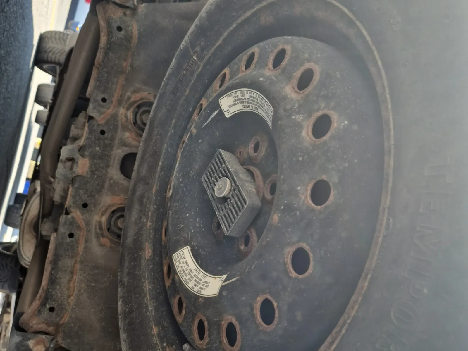 Spare Tire & Wheel Photo