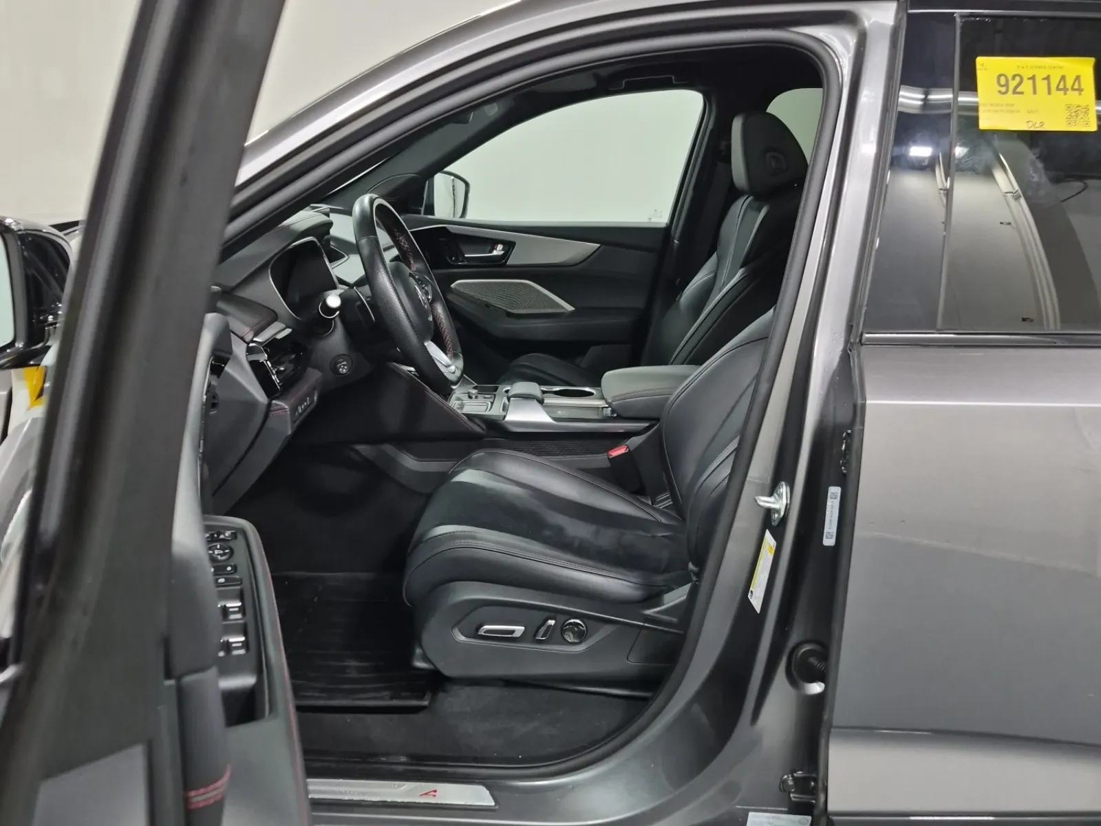 Front Interior Photo