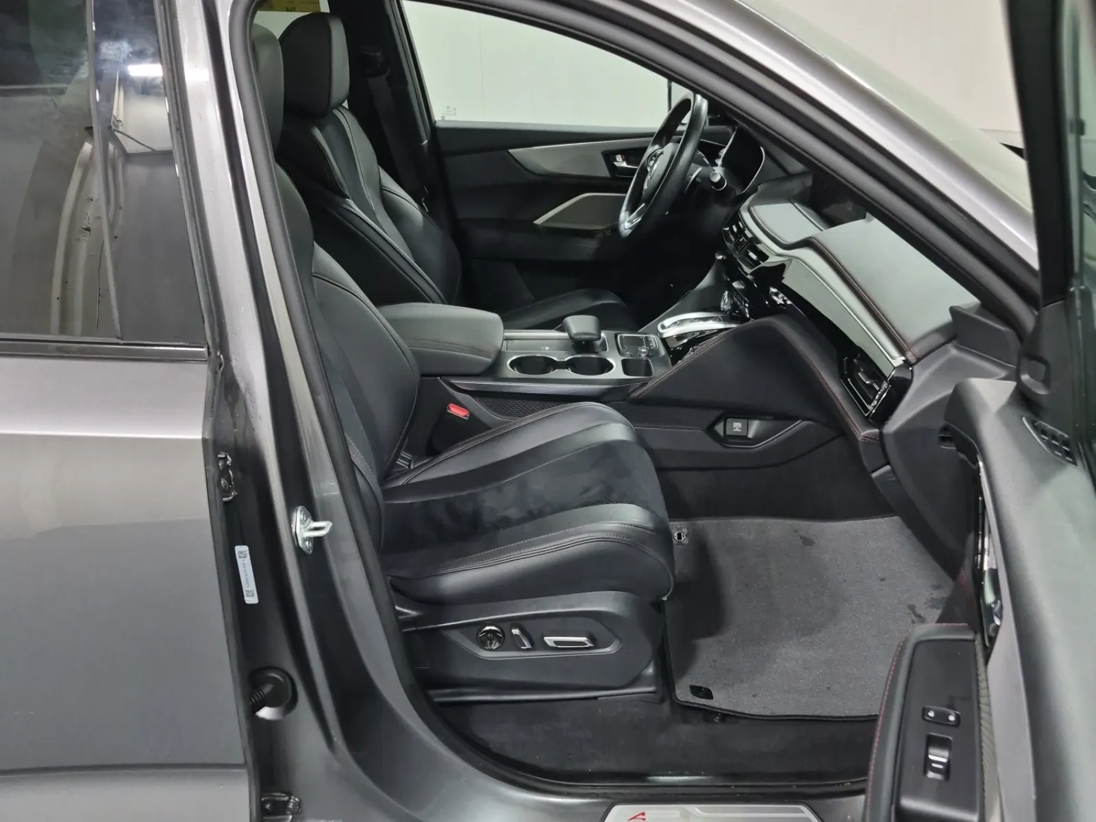 Right Side Interior Photo