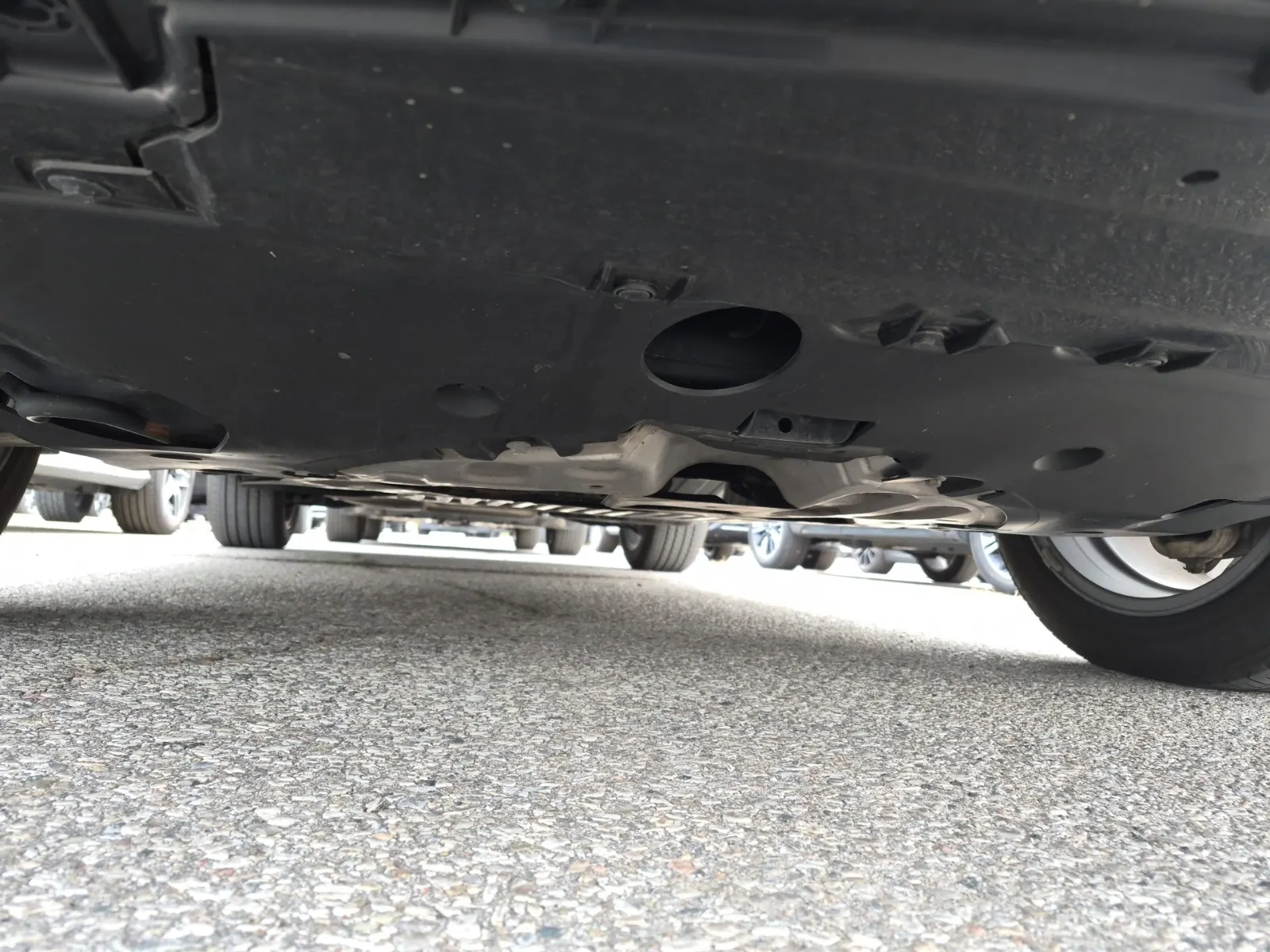 Undercarriage - Front Photo