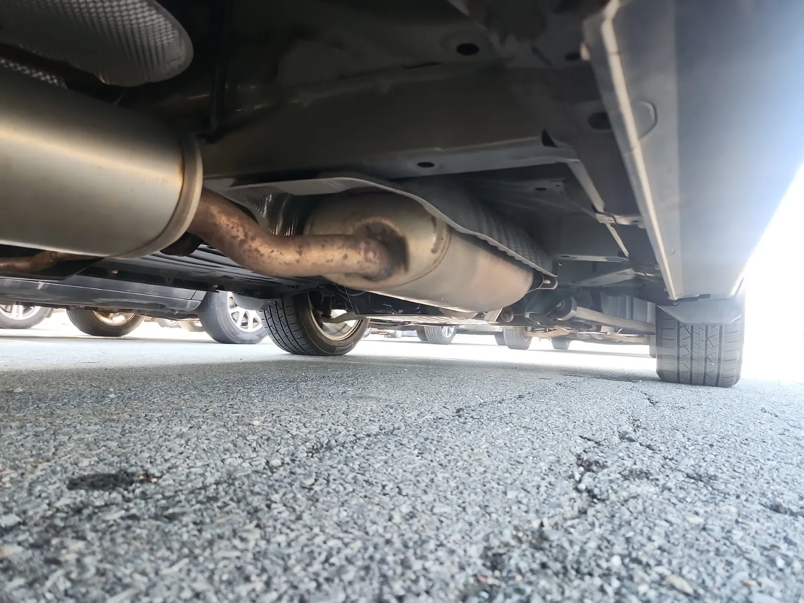 Undercarriage - Passenger Photo