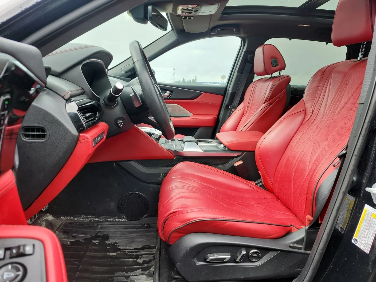 Front Interior Photo
