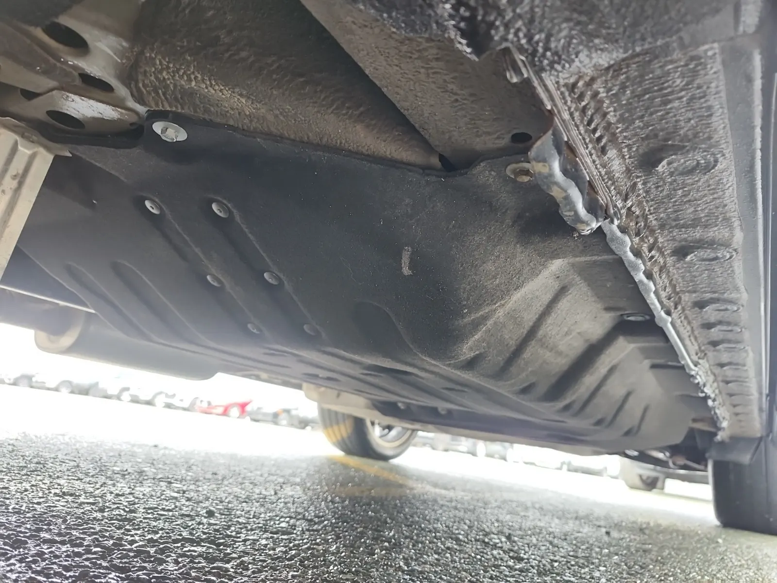 Undercarriage - Driver Photo