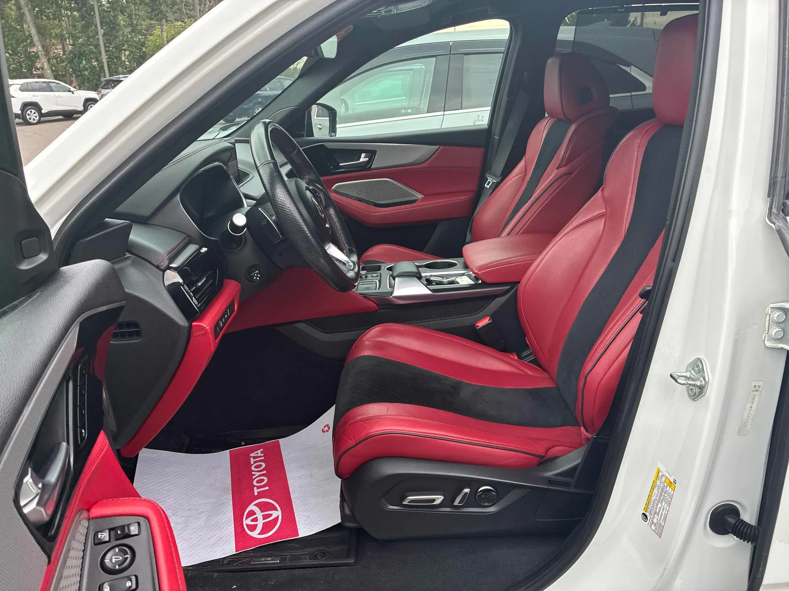 Interior driver side