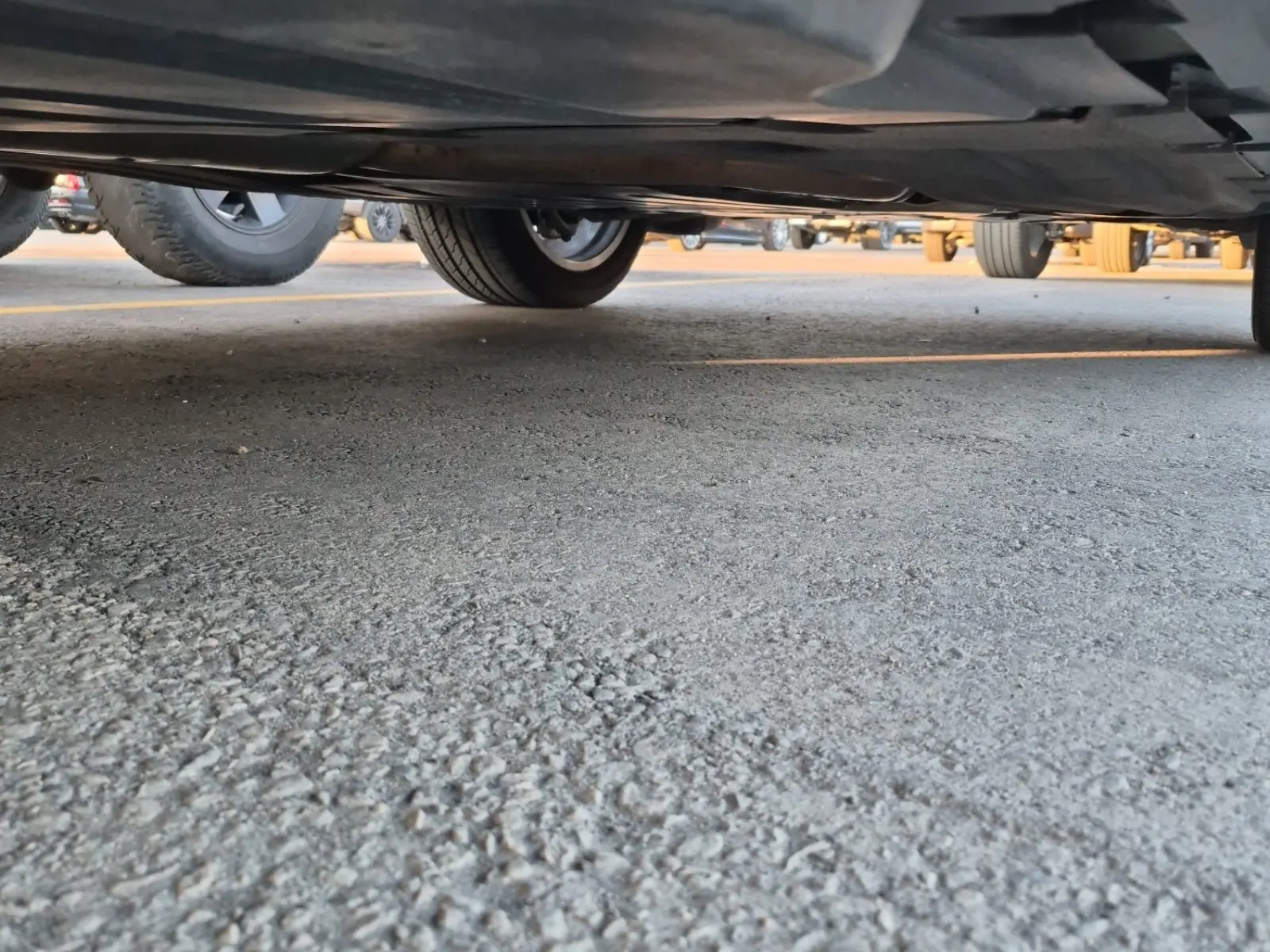 Undercarriage - Passenger Photo