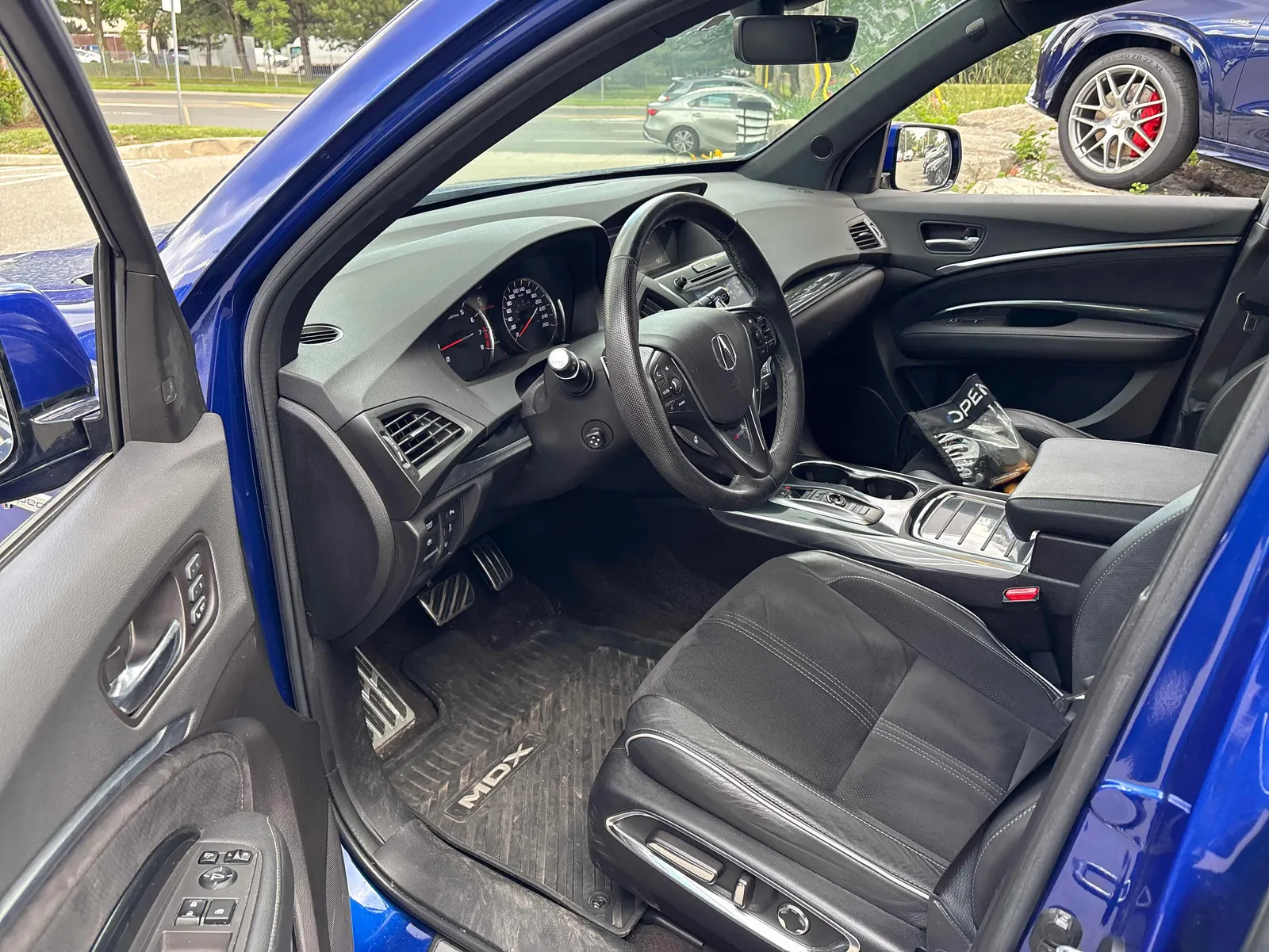 Interior driver side
