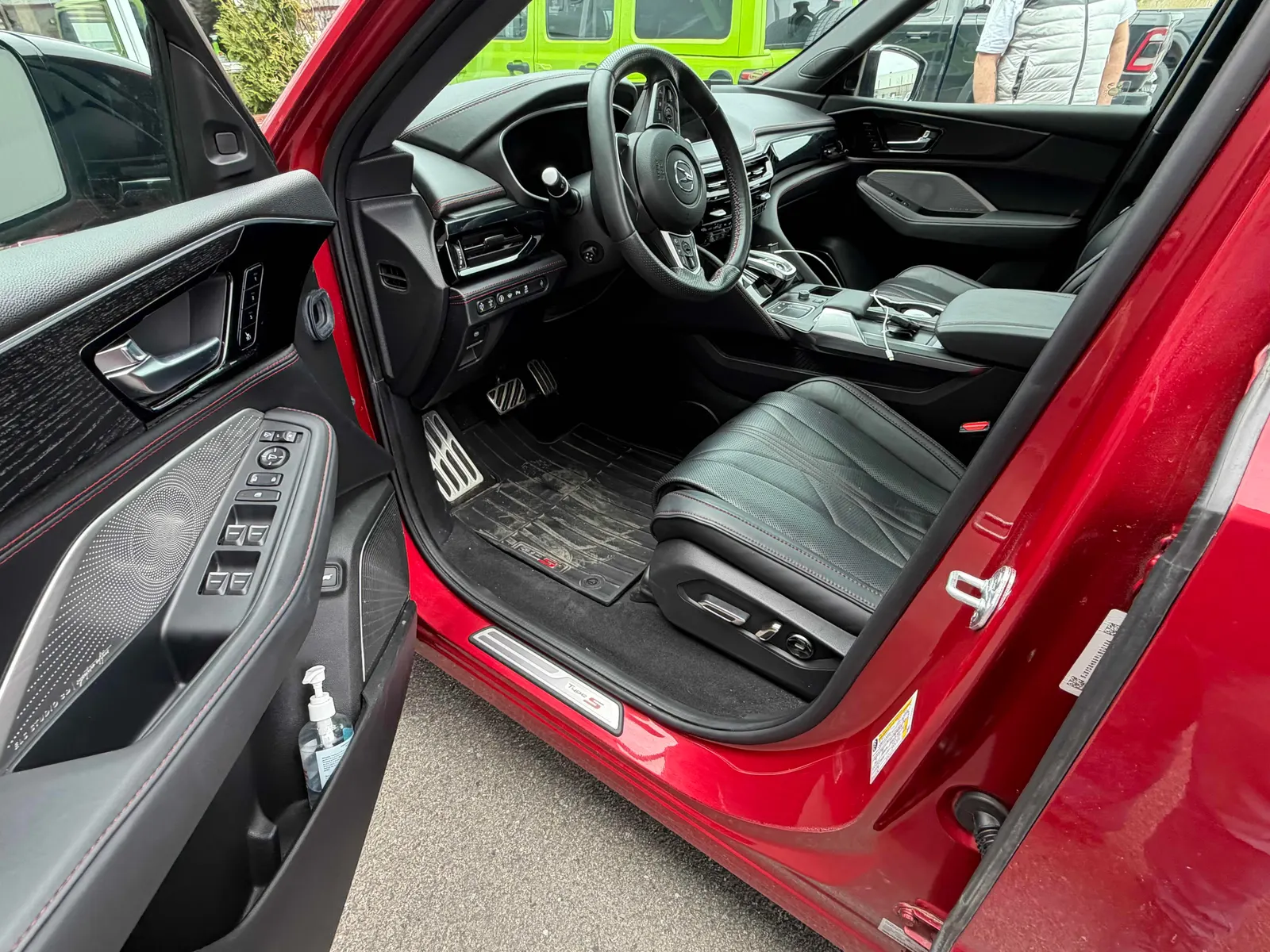Interior driver side
