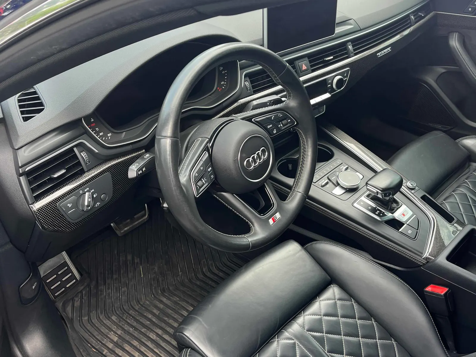 Interior driver side
