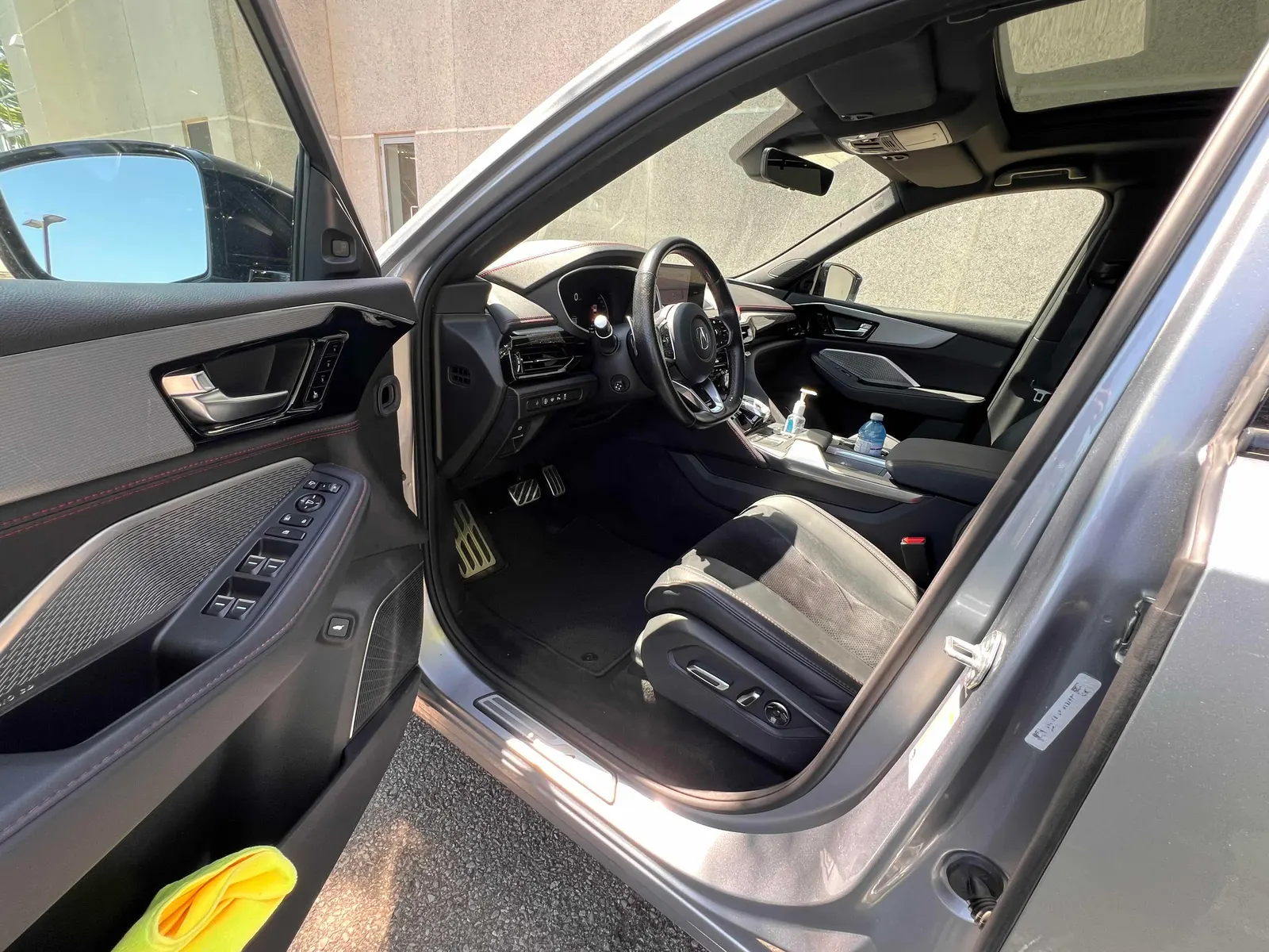 Interior driver side
