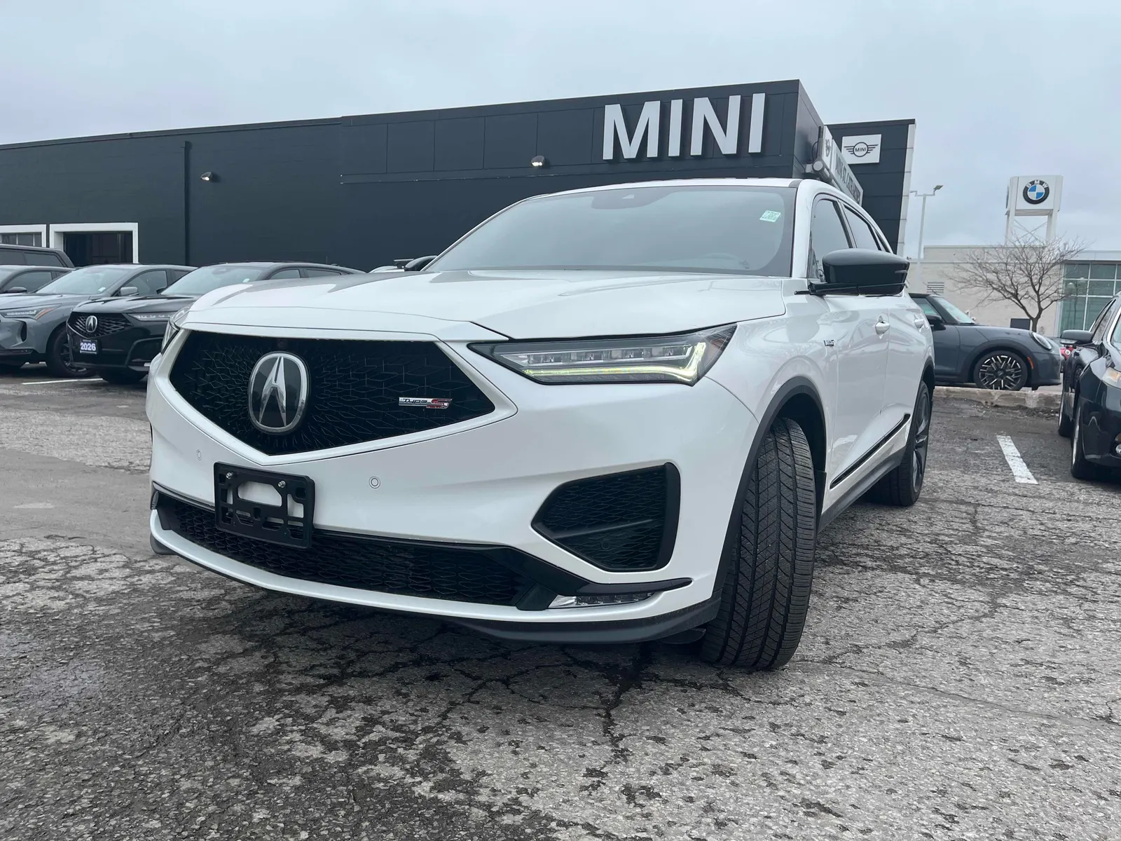 3/4 Front (Main image)