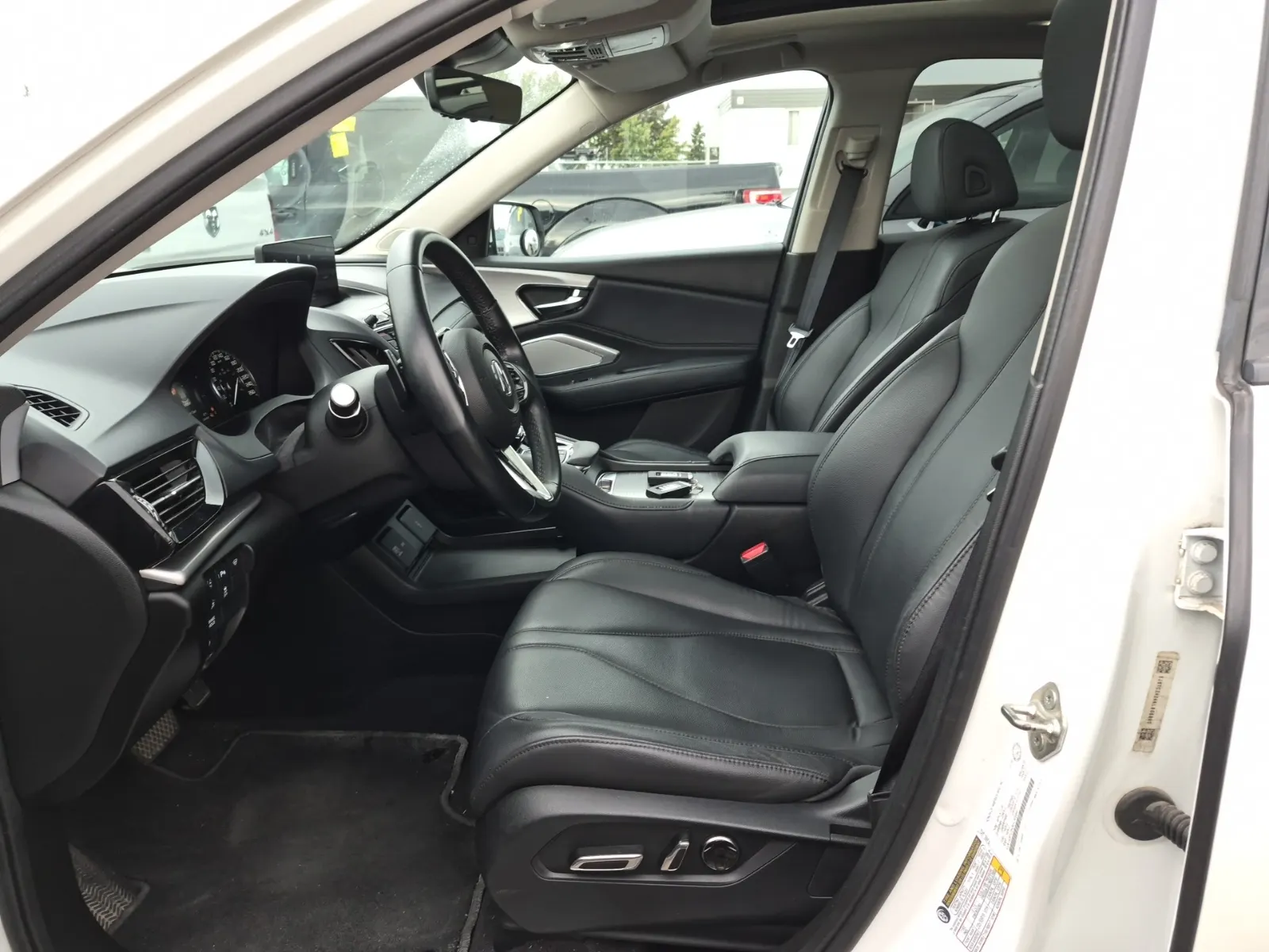 Front Interior Photo