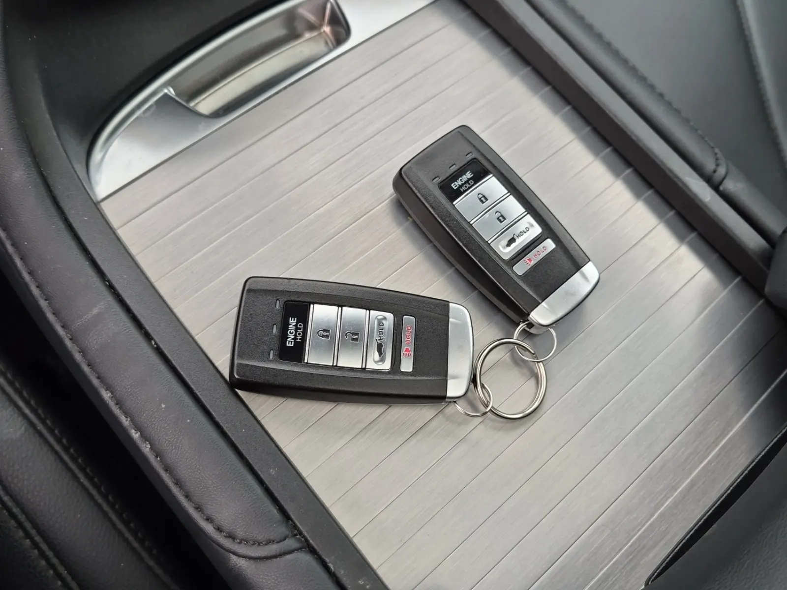 Keys/Fobs/Manual Photo