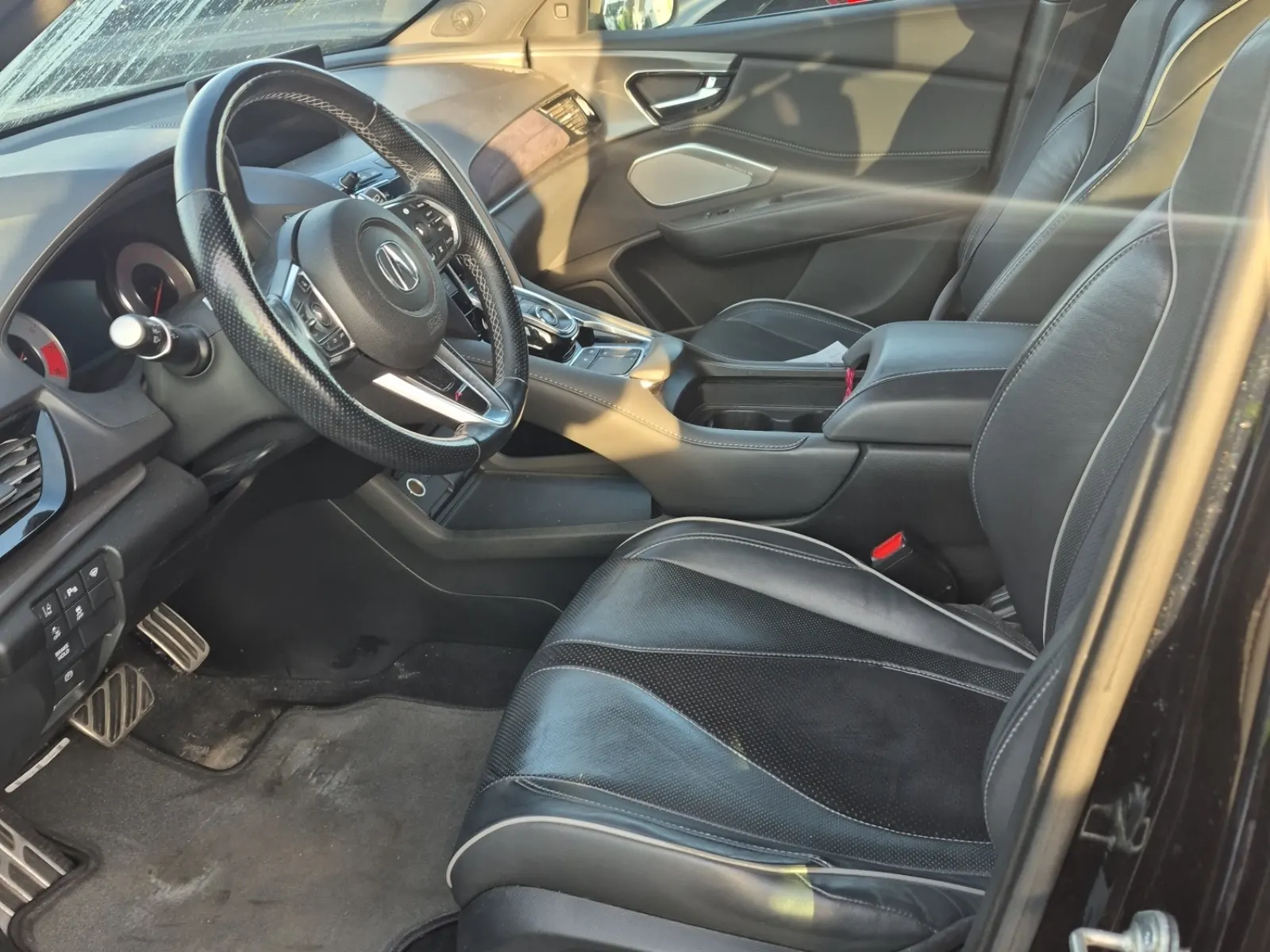 Front Interior Photo