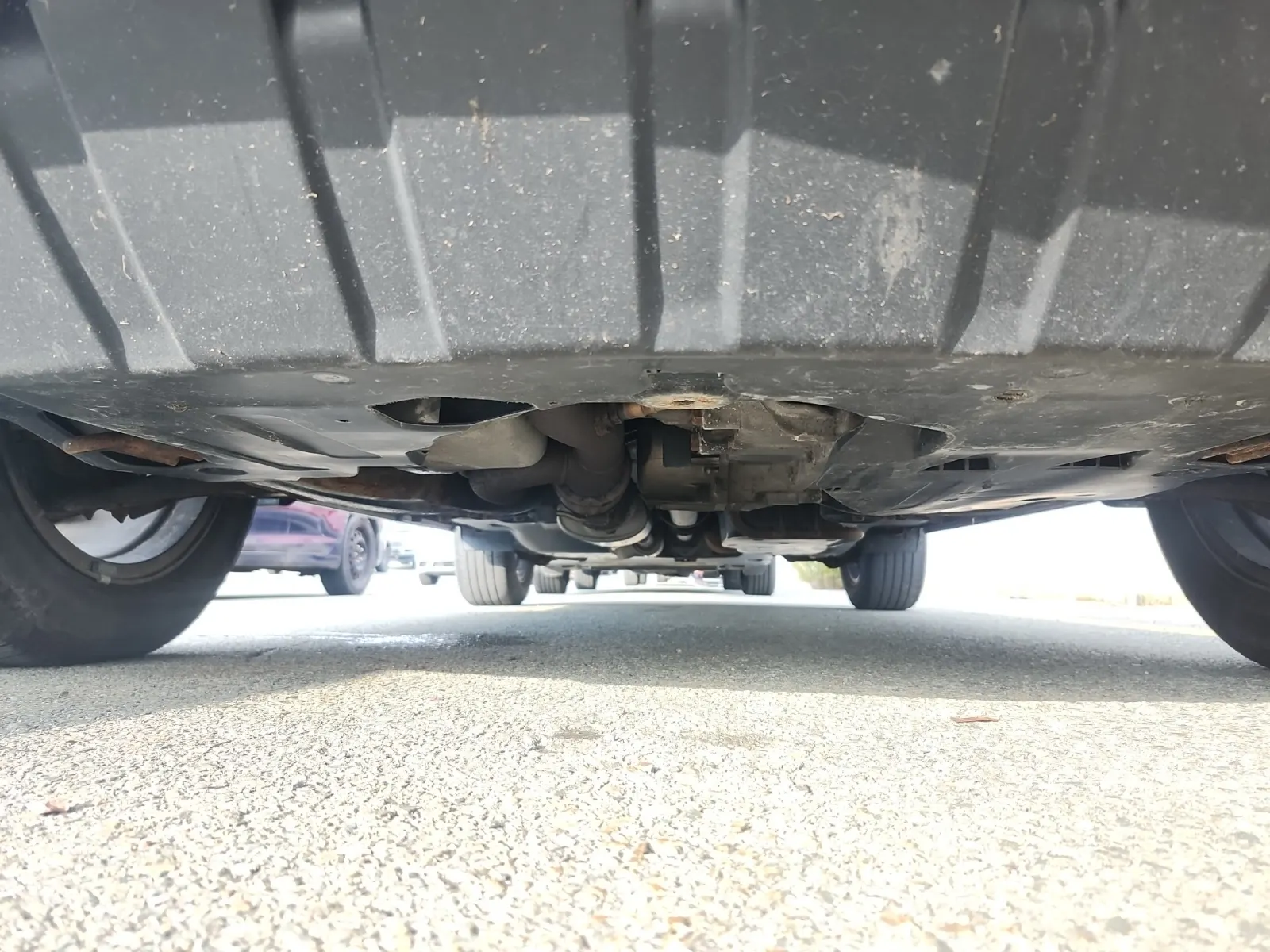 Undercarriage - Front Photo