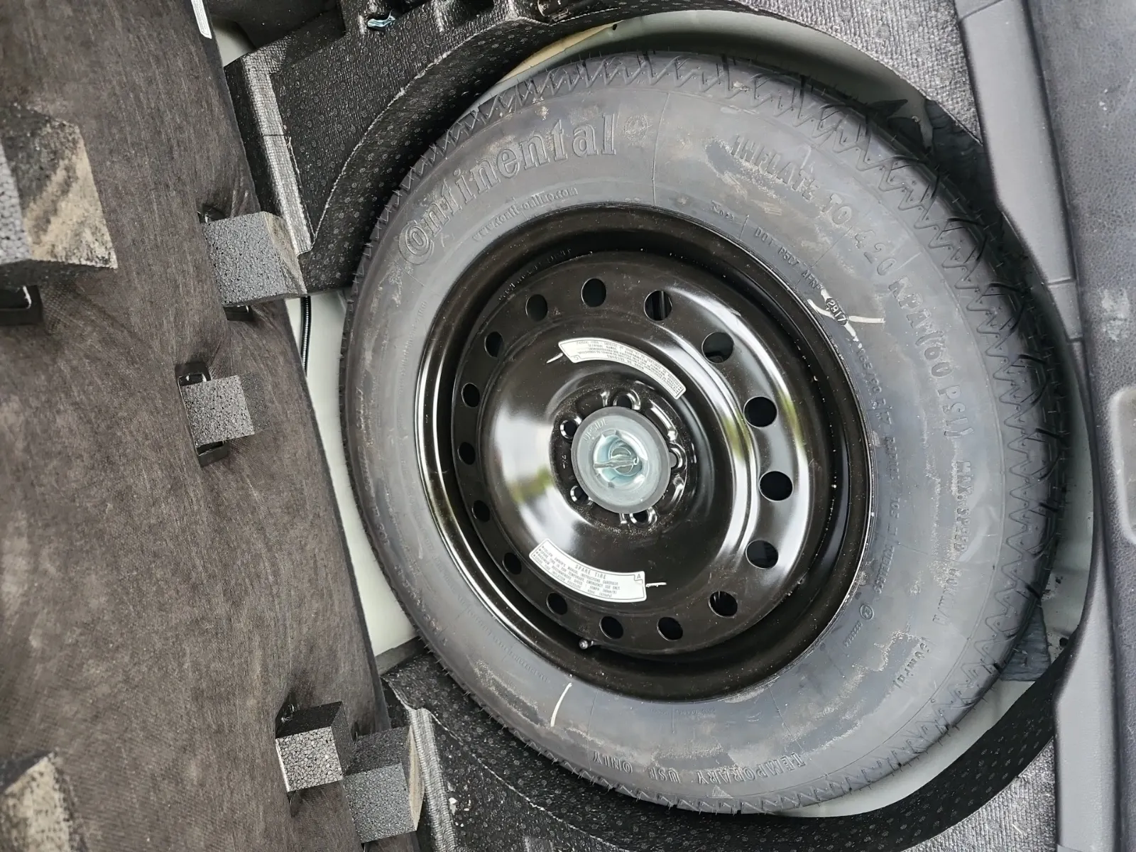 Spare Tire & Wheel Photo