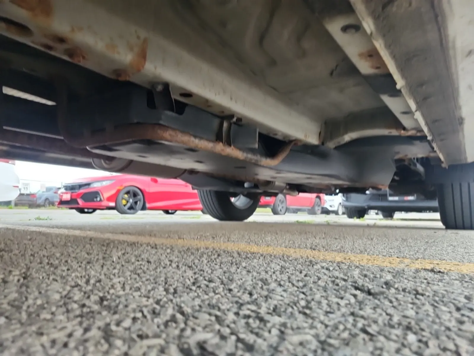 Undercarriage - Driver Photo