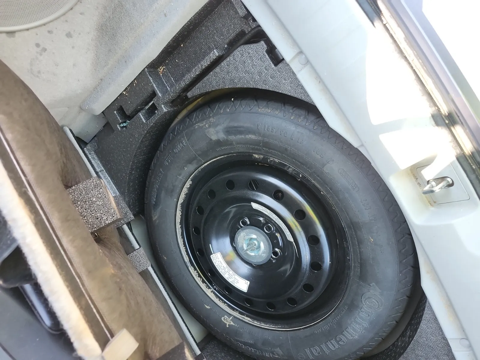 Spare Tire & Wheel Photo