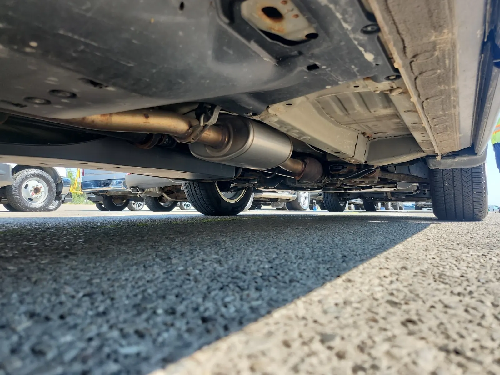 Undercarriage - Passenger Photo