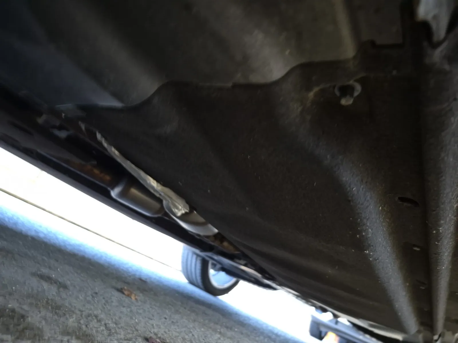 Undercarriage - Driver Photo