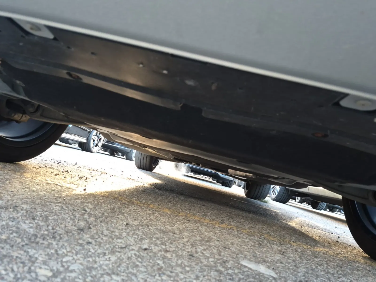 Undercarriage - Front Photo