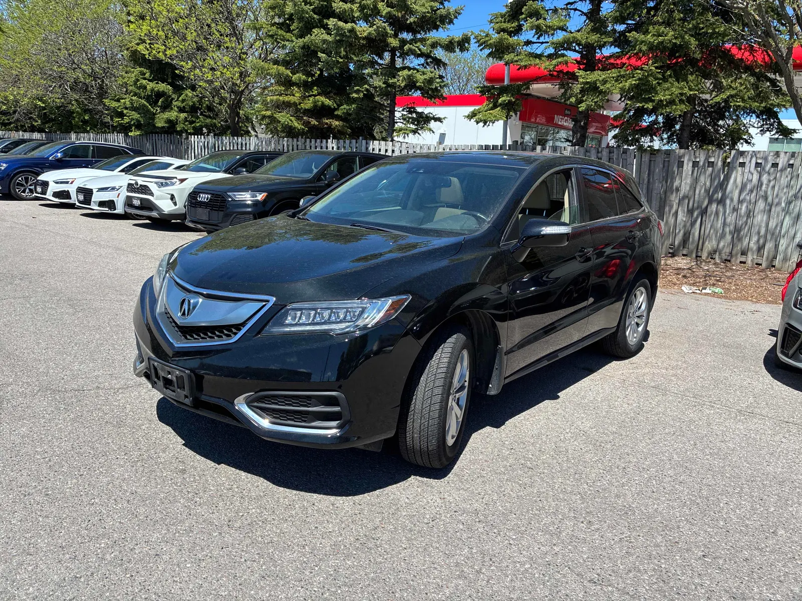 3/4 Front (Main image)