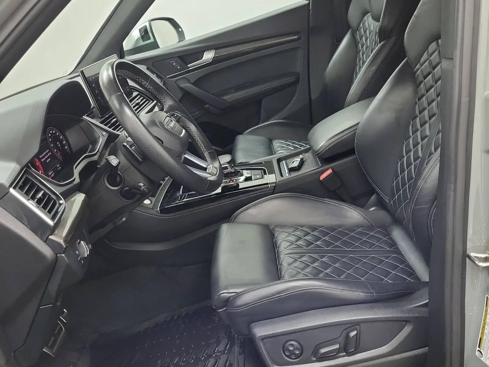 Front Interior Photo