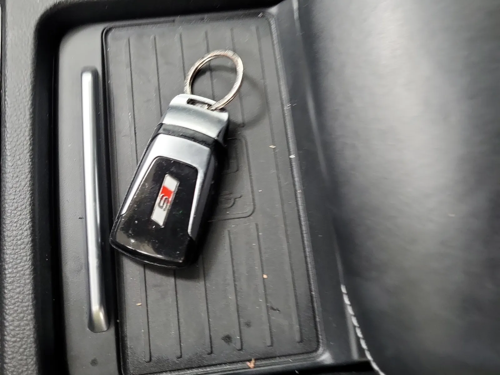 Keys/Fobs/Manual Photo