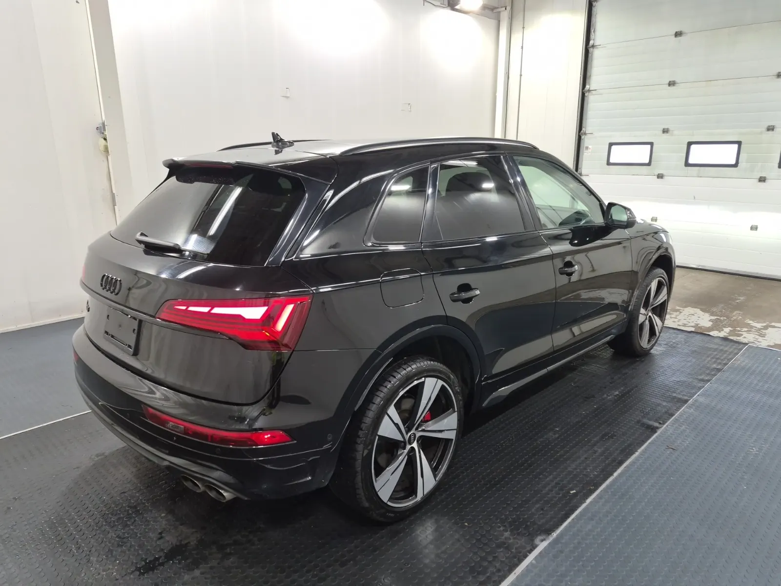 Passenger Rear 3/4 Photo