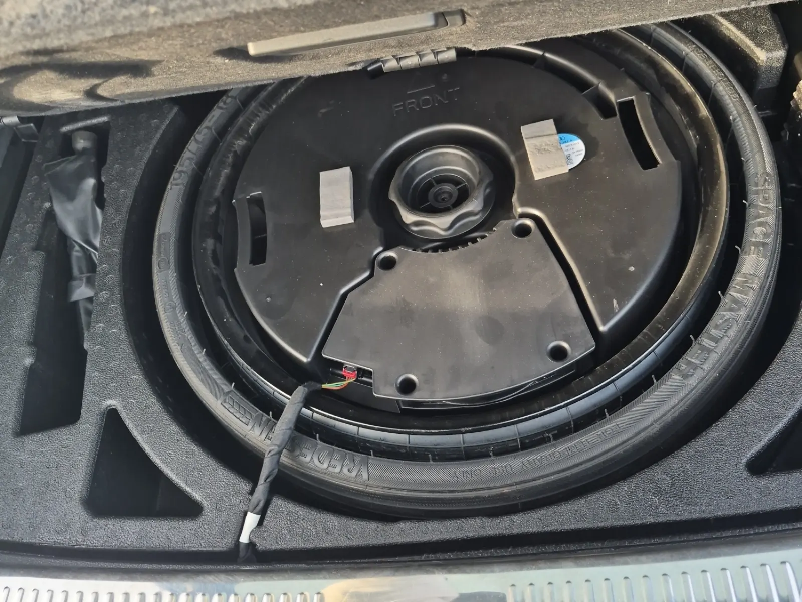 Spare Tire & Wheel Photo