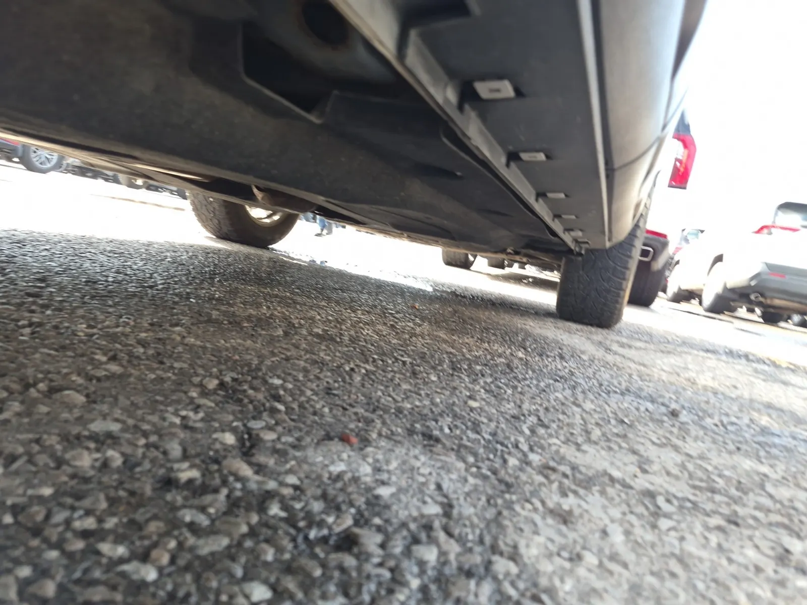 Undercarriage - Passenger Photo