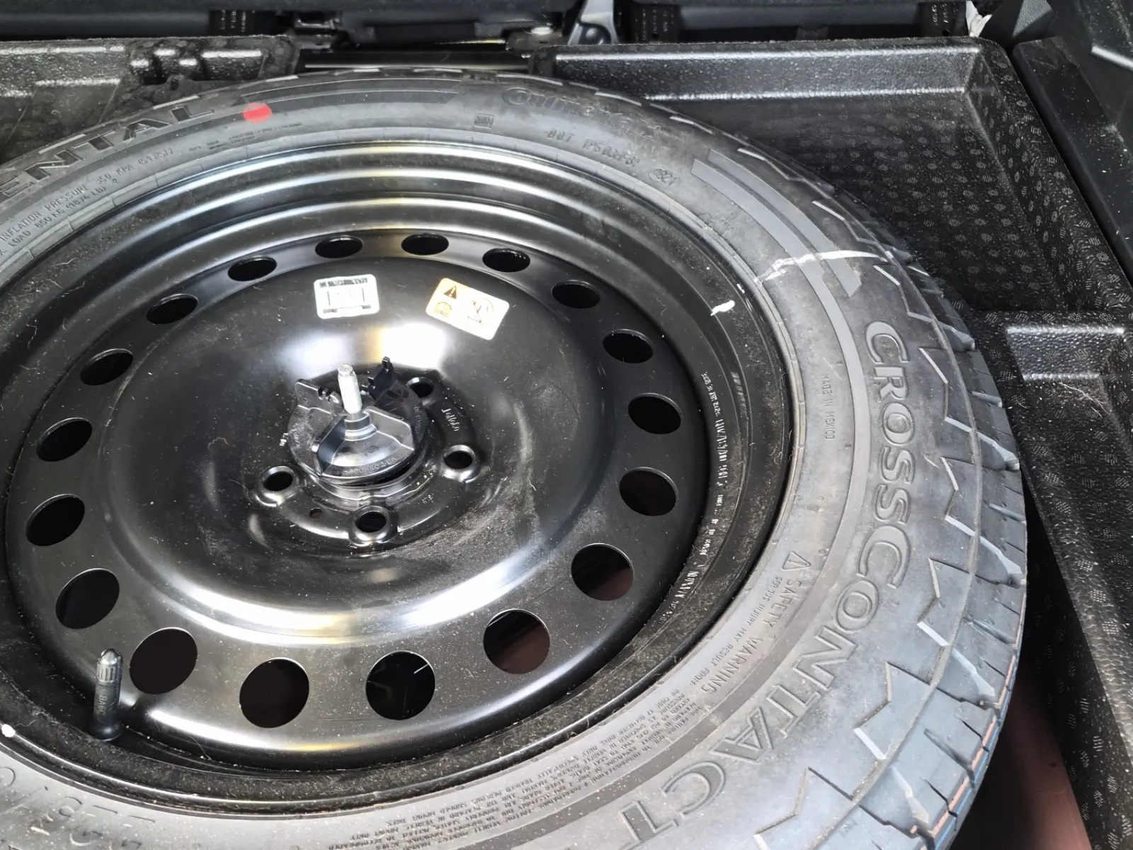 Spare Tire & Wheel Photo