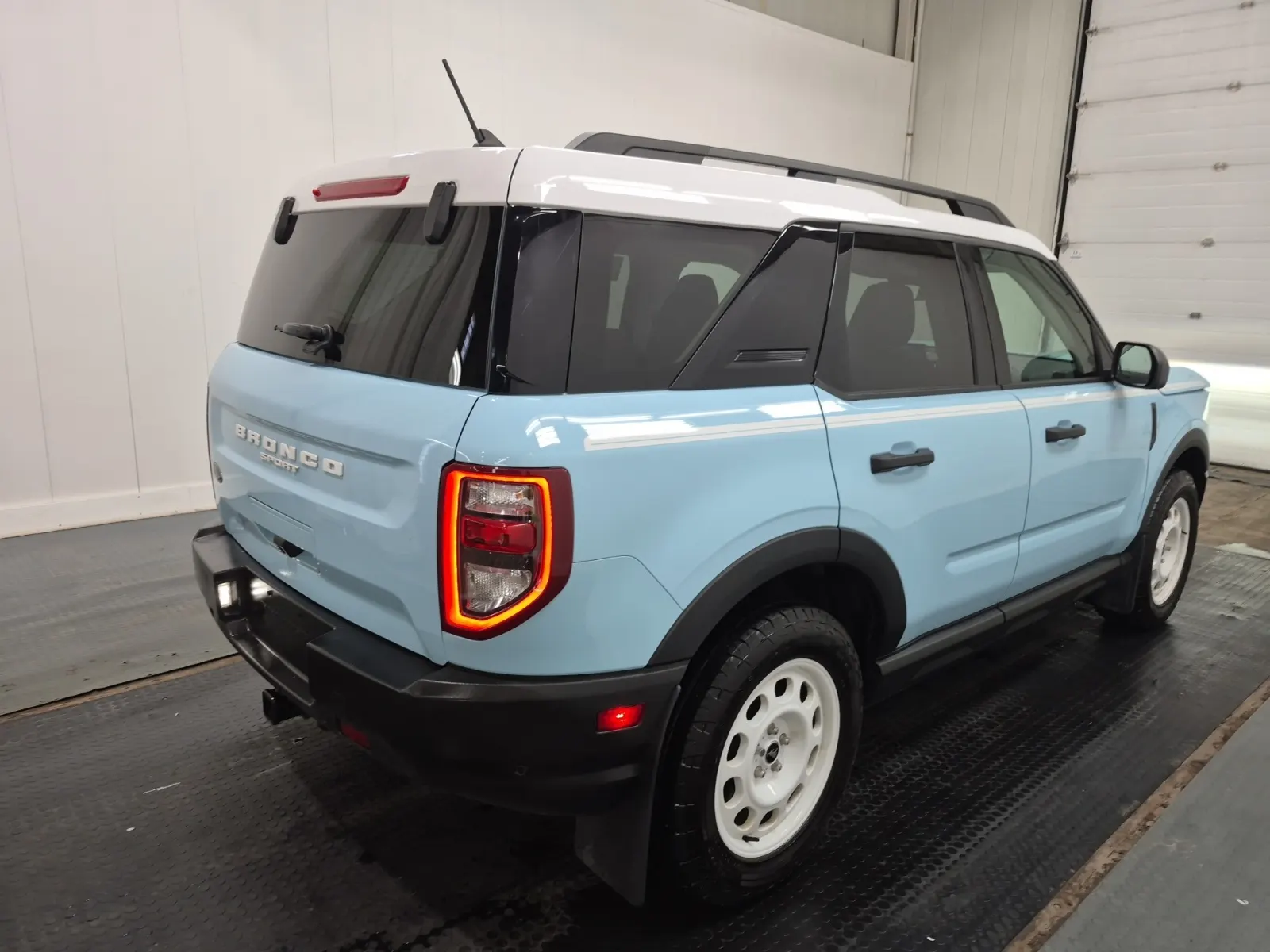 Passenger Rear 3/4 Photo