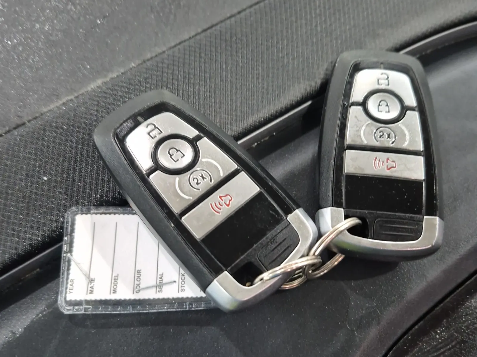 Keys/Fobs/Manual Photo
