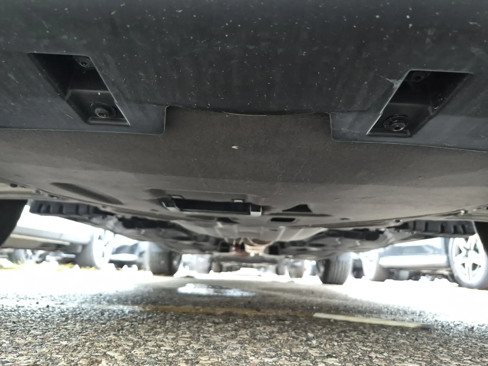 Undercarriage - Front Photo