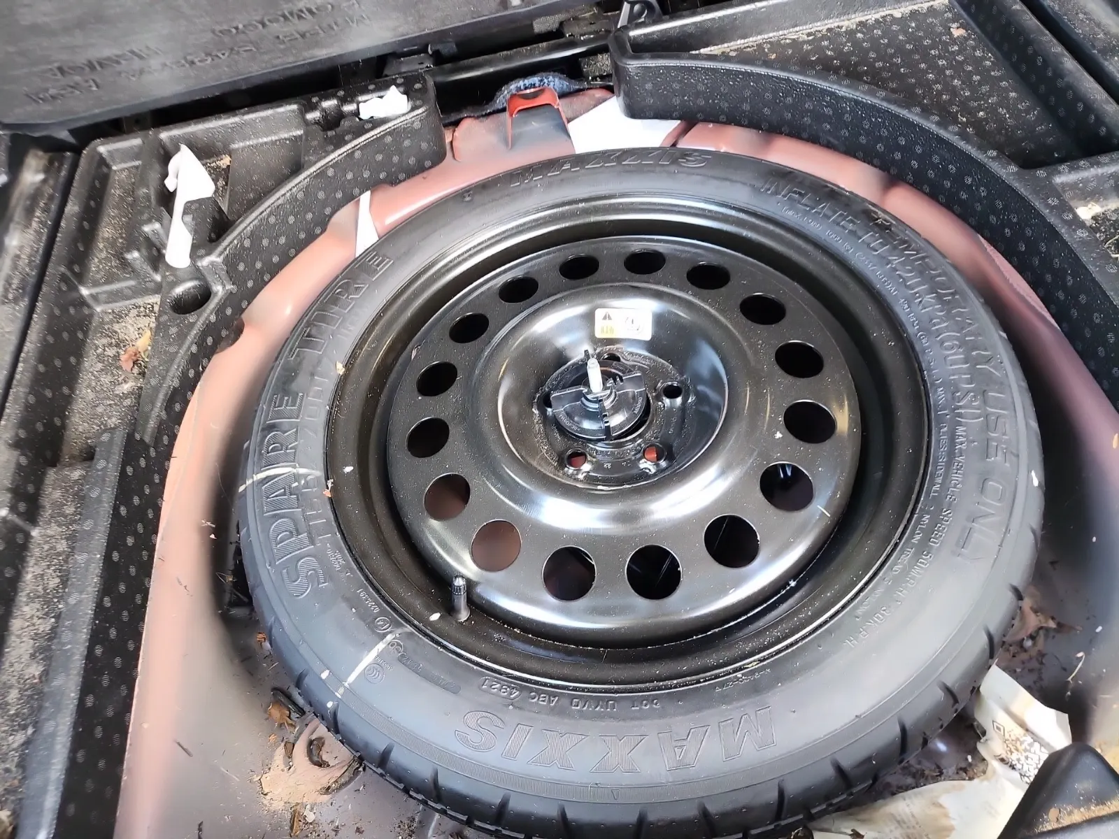 Spare Tire & Wheel Photo