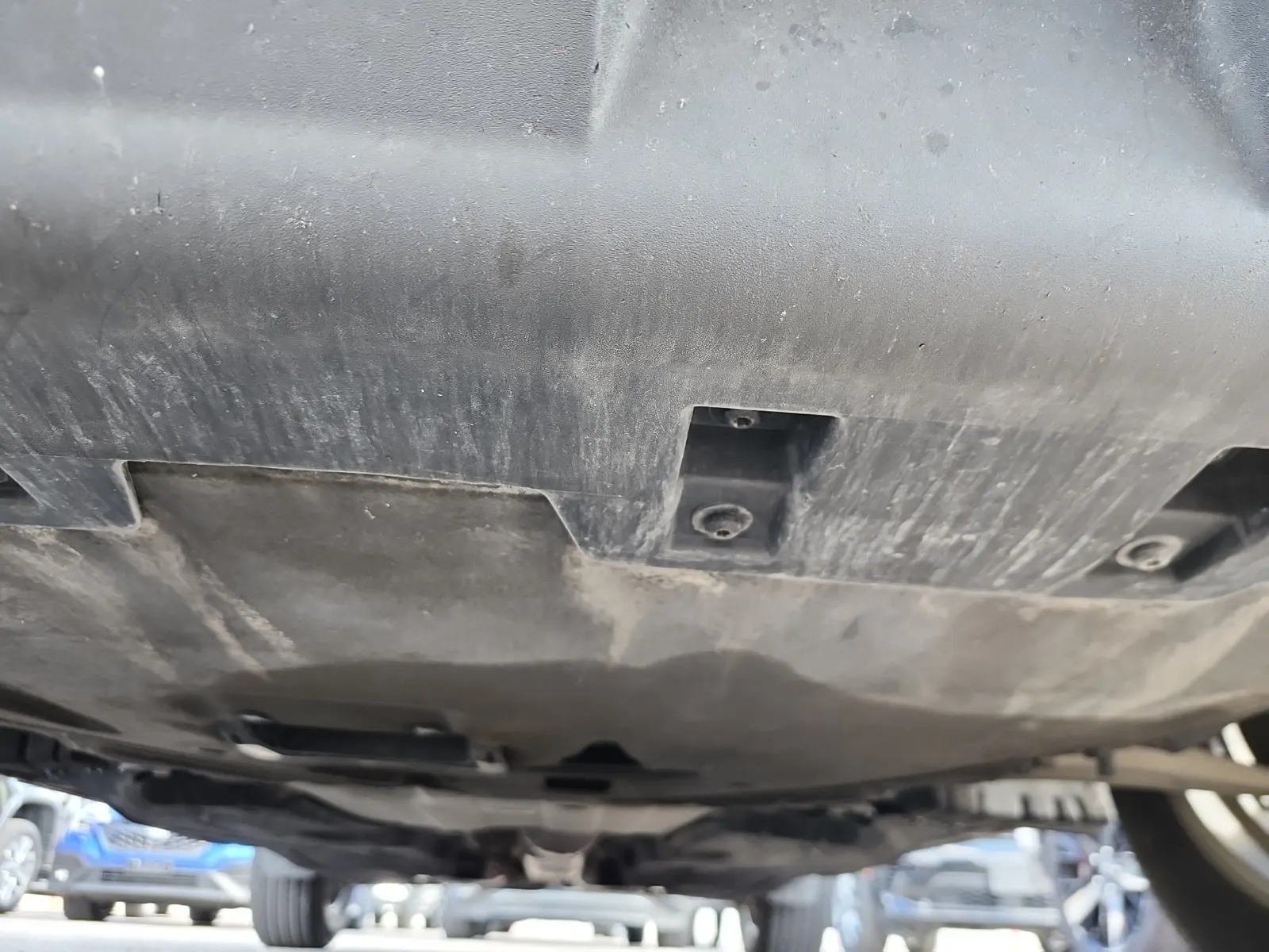 Undercarriage - Front Photo