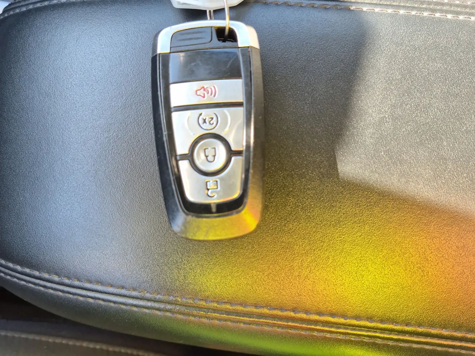 Keys/Fobs/Manual Photo