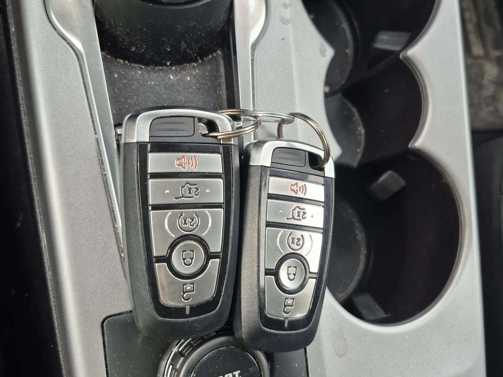 Keys/Fobs/Manual Photo