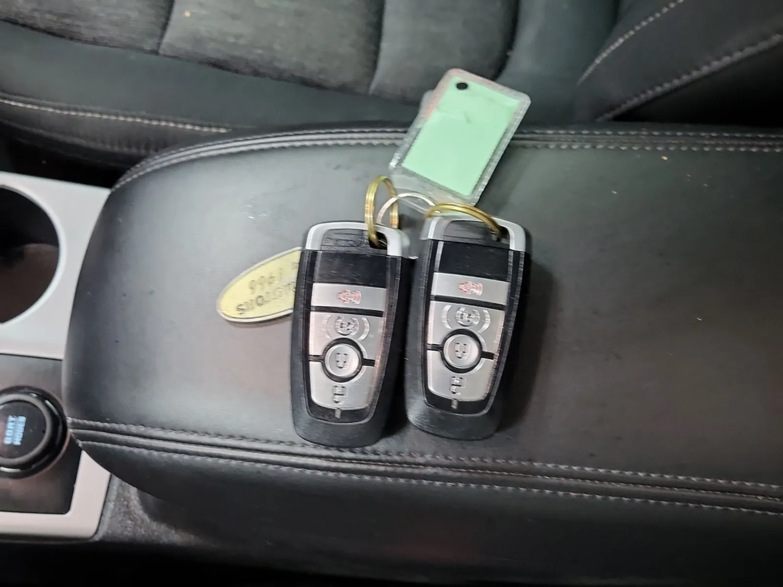 Keys/Fobs/Manual Photo