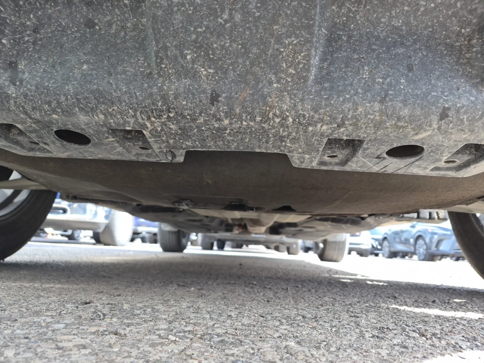 Undercarriage - Front Photo