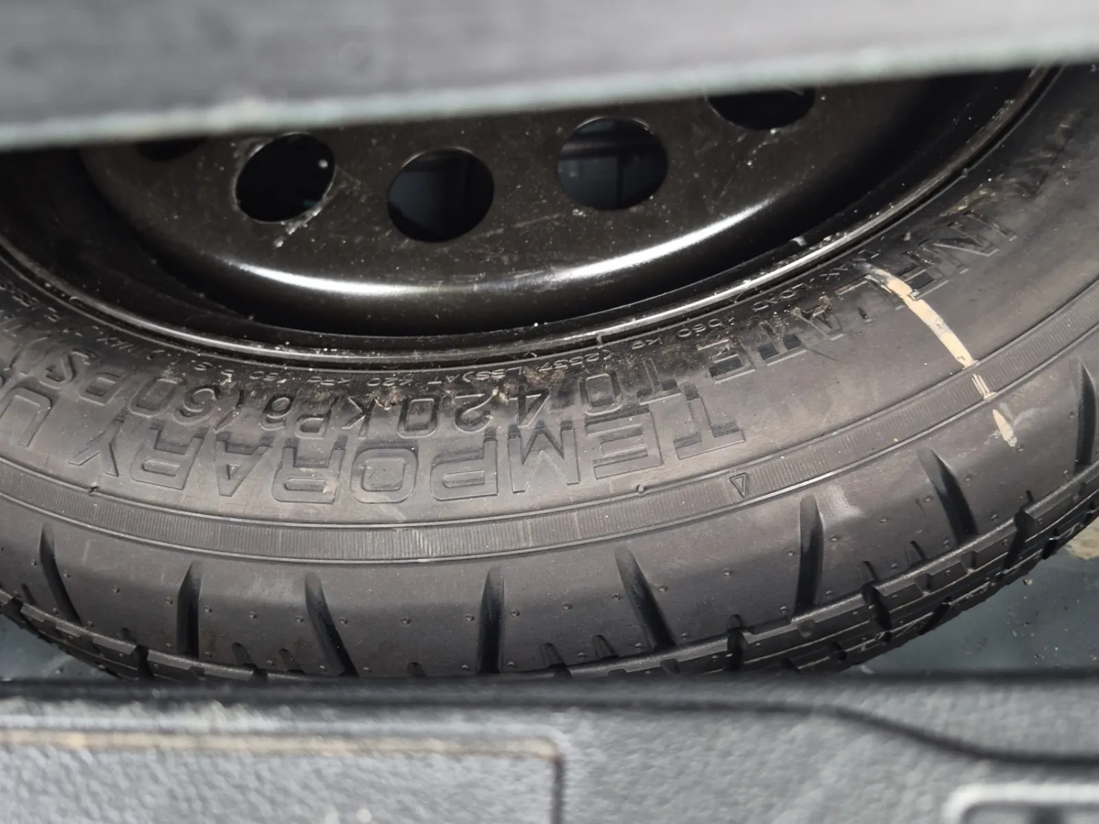 Spare Tire & Wheel Photo
