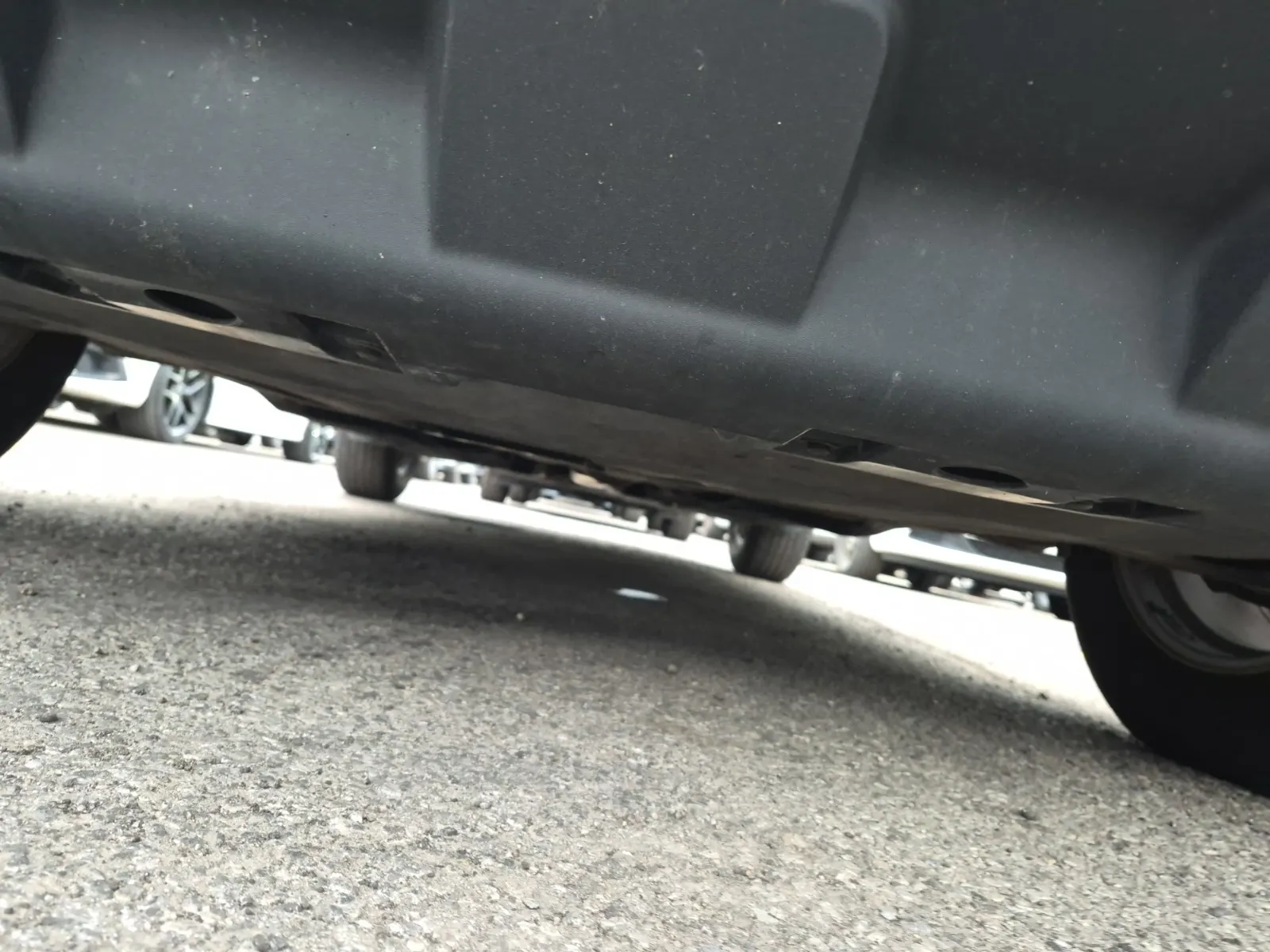 Undercarriage - Front Photo