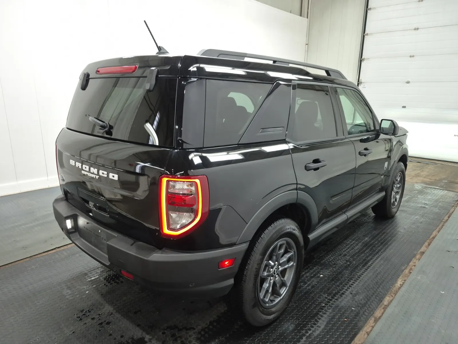 Passenger Rear 3/4 Photo