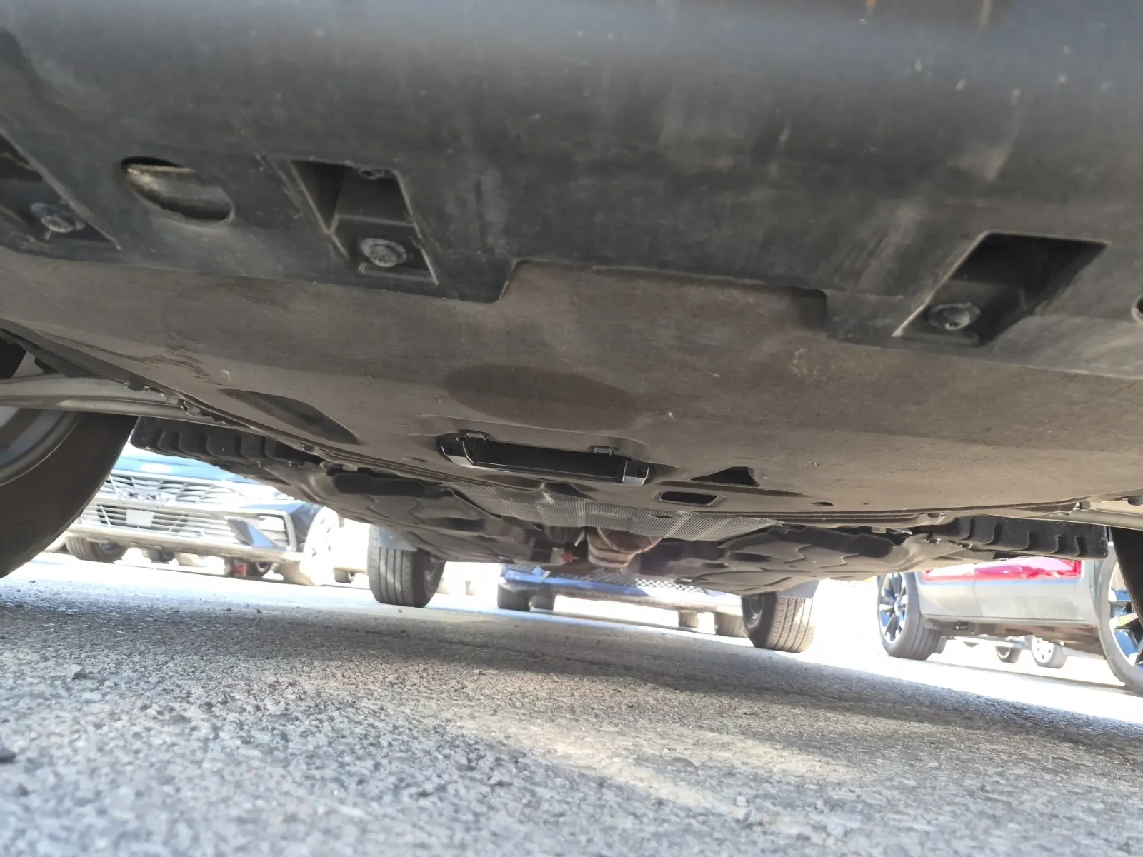 Undercarriage - Front Photo