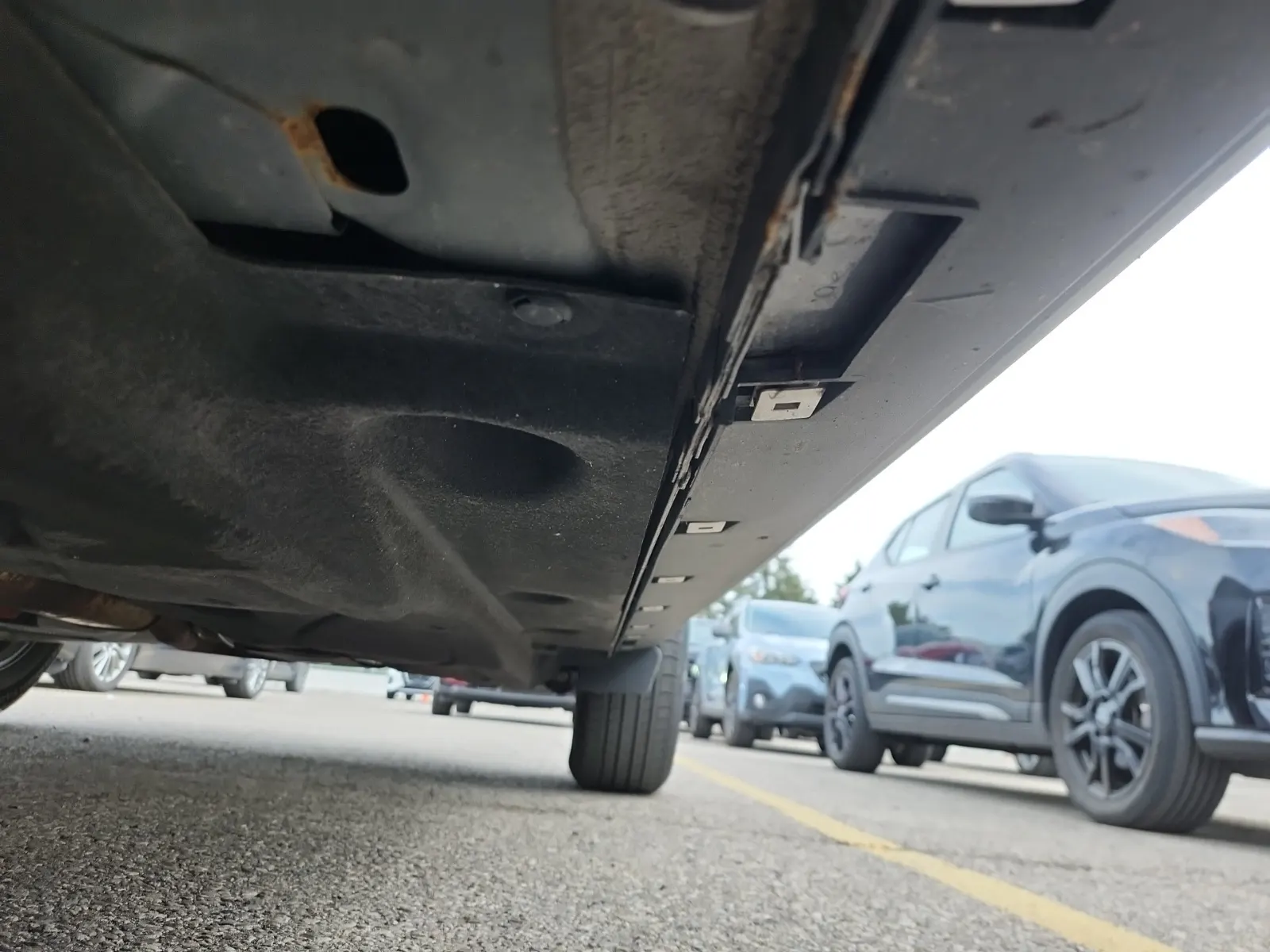 Undercarriage - Driver Photo