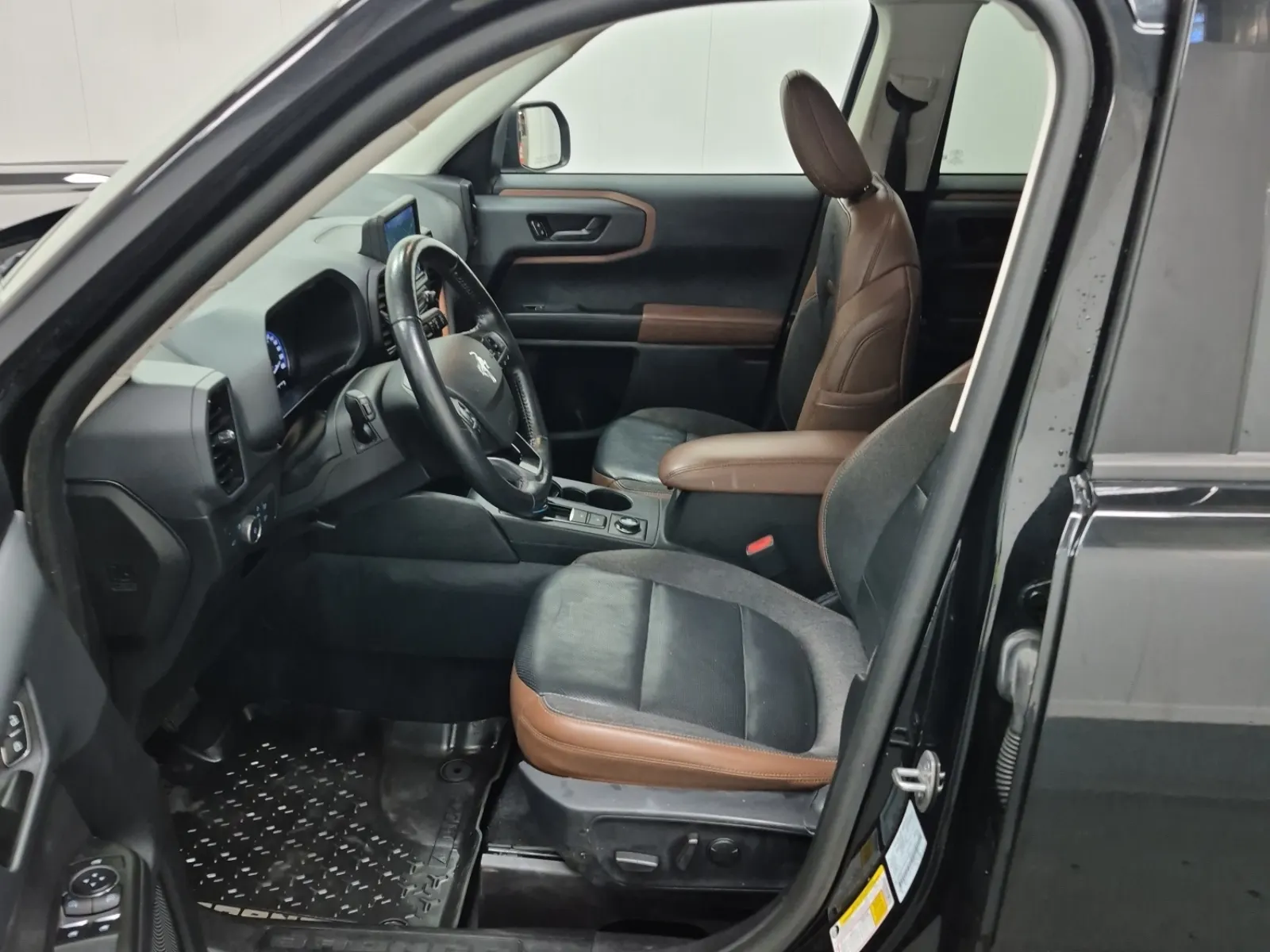 Front Interior Photo