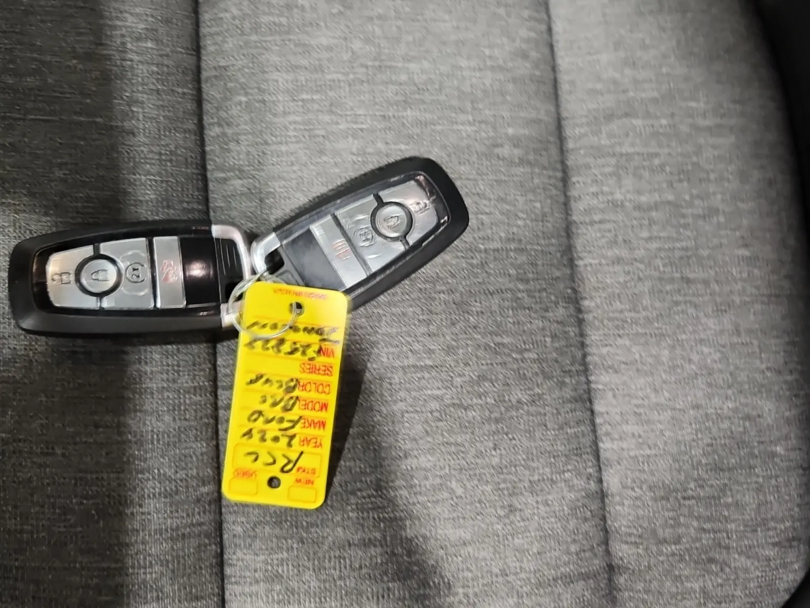 Keys/Fobs/Manual Photo