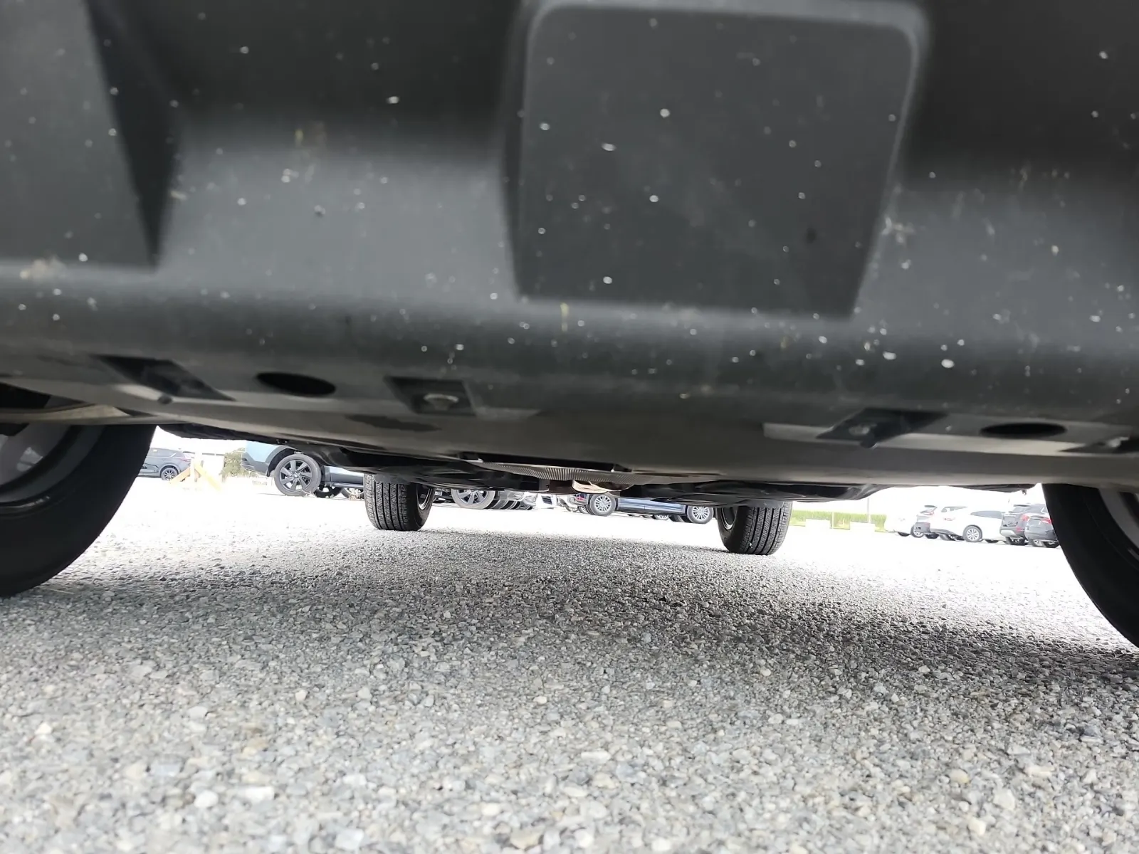 Undercarriage - Front Photo