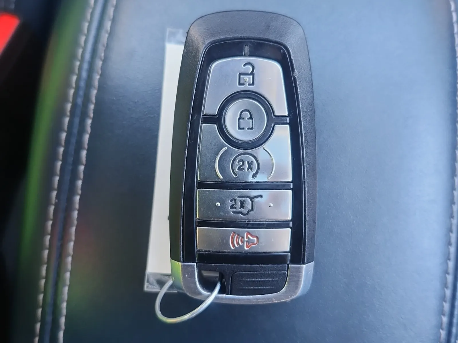 Keys/Fobs/Manual Photo
